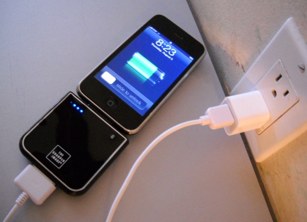 Cheap iPhone Battery Extender to Extend iPhone Battery Life